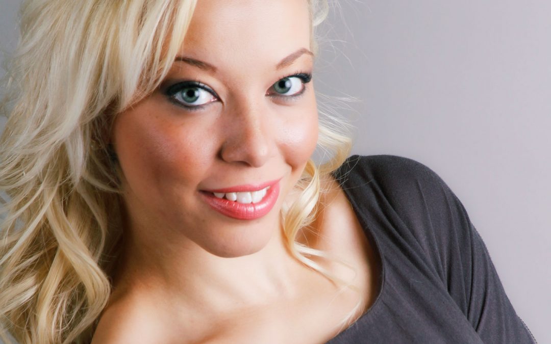 Soft Box or Umbrella: Best for Headshots?