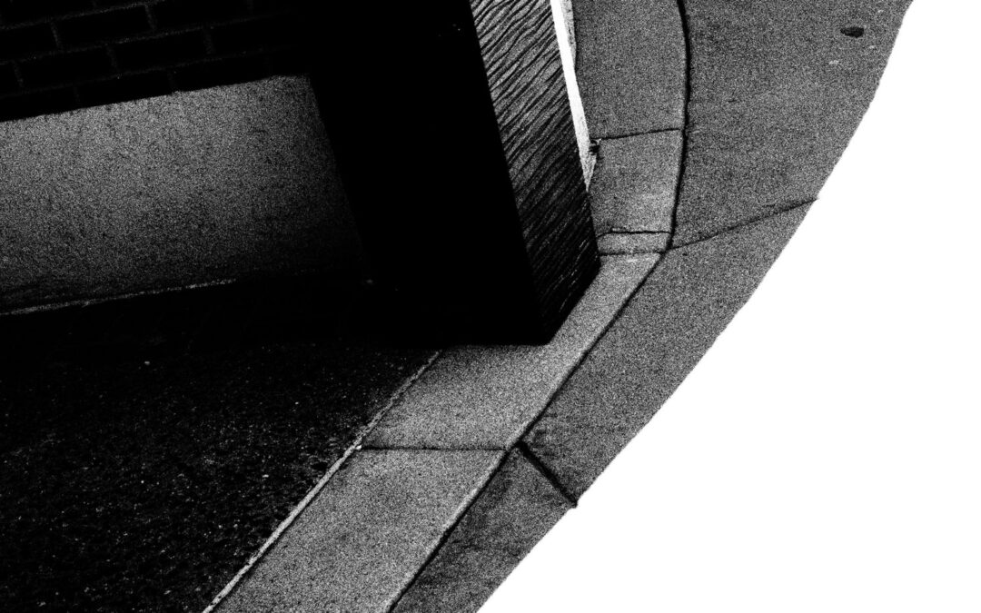 Monochrome Monday: Low Dynamic Range
