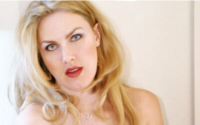Photographing Glamour Models: Finding Zoe