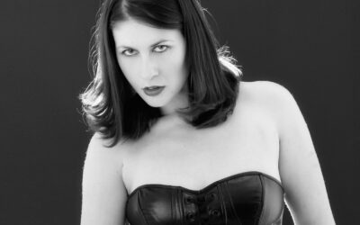 Shoot Your Next Glamour Session in Black & White