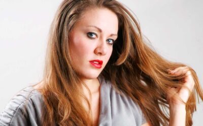 Shooting Glamour in Your Home Studio