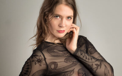 When it Comes to Glamour Photography, Light is Light